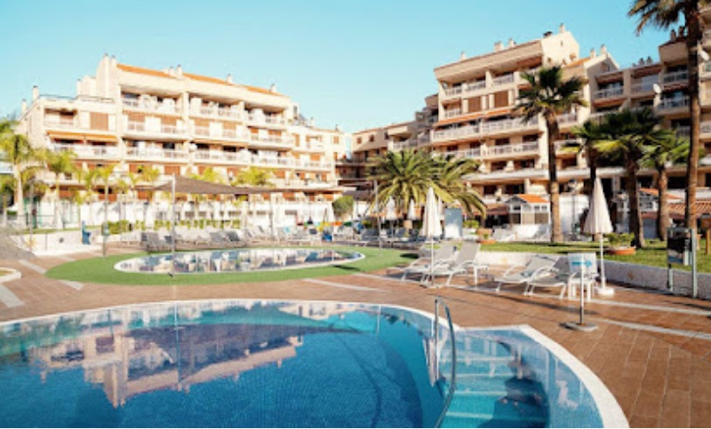 Compostela Beach Family Garden