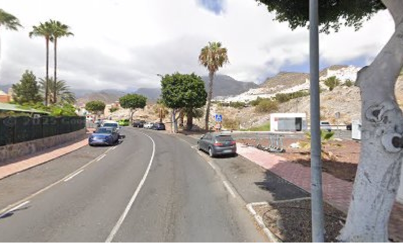Parada de bus frente Burger King